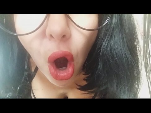 ❤️ Honey, uwar uwarki bazata bari ki tafi makaranta ba yau... Ina bukatarki da yawa... ❤️❌ Batsa na Rasha ❌️❤